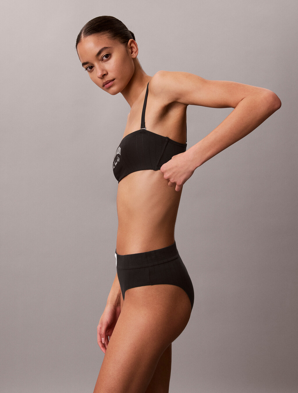 Buy 여성 헤리티지 애슬레틱 AF 반도 in color BLACK