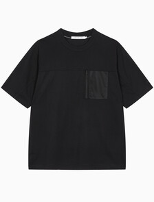 Buy 남성 릴렉스핏 기능성 포켓 반팔 티셔츠 in color CK BLACK