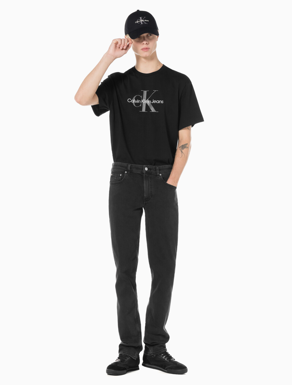 Buy 남성 바디핏 블랙 이탈리안 데님 in color WASHED BLACK LOGO LACE