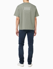 Buy 릴렉스드핏 16S 프론트백 빌딩 티 in color Grey