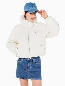 Buy 여성 볼륨 넥 크롭 다운 푸퍼 in color WHITE