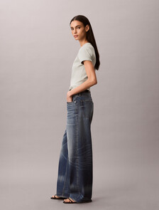 Buy 여성 베이비 립 로고 티 in color Dusty blue