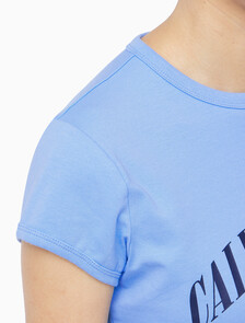 Buy 여성 그래픽 로고 베이비 티 in color Deep Indigo Blue