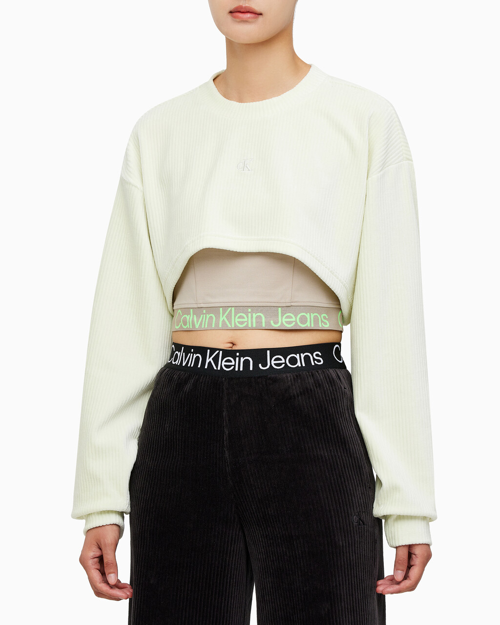 Buy 여성 투인원 벨벳 스웻셔츠 in color PASTEL GREEN