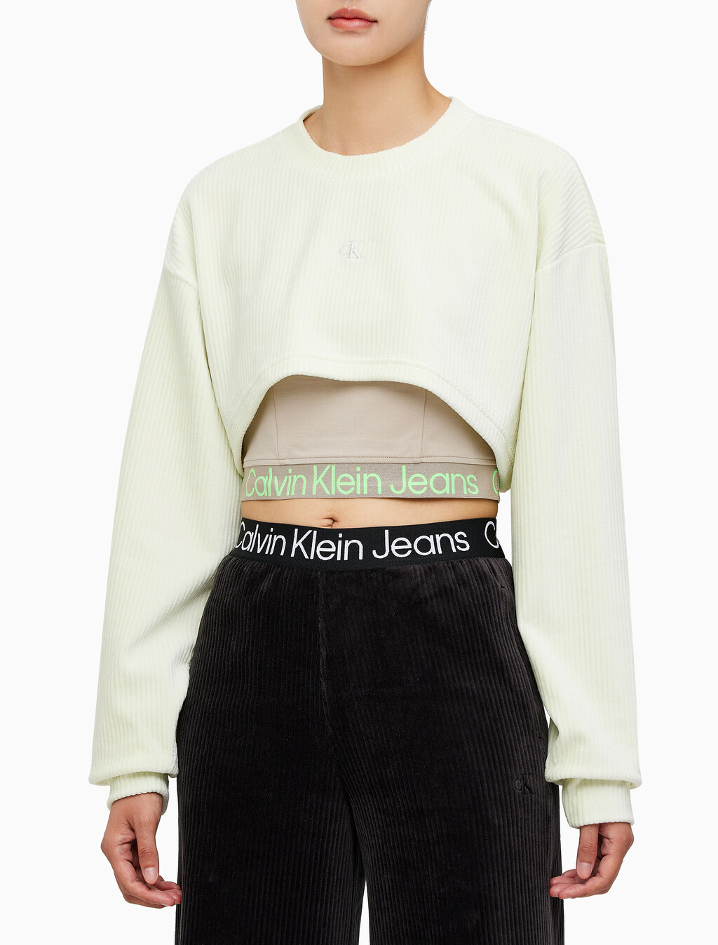 Buy 여성 투인원 벨벳 스웻셔츠 in color PASTEL GREEN