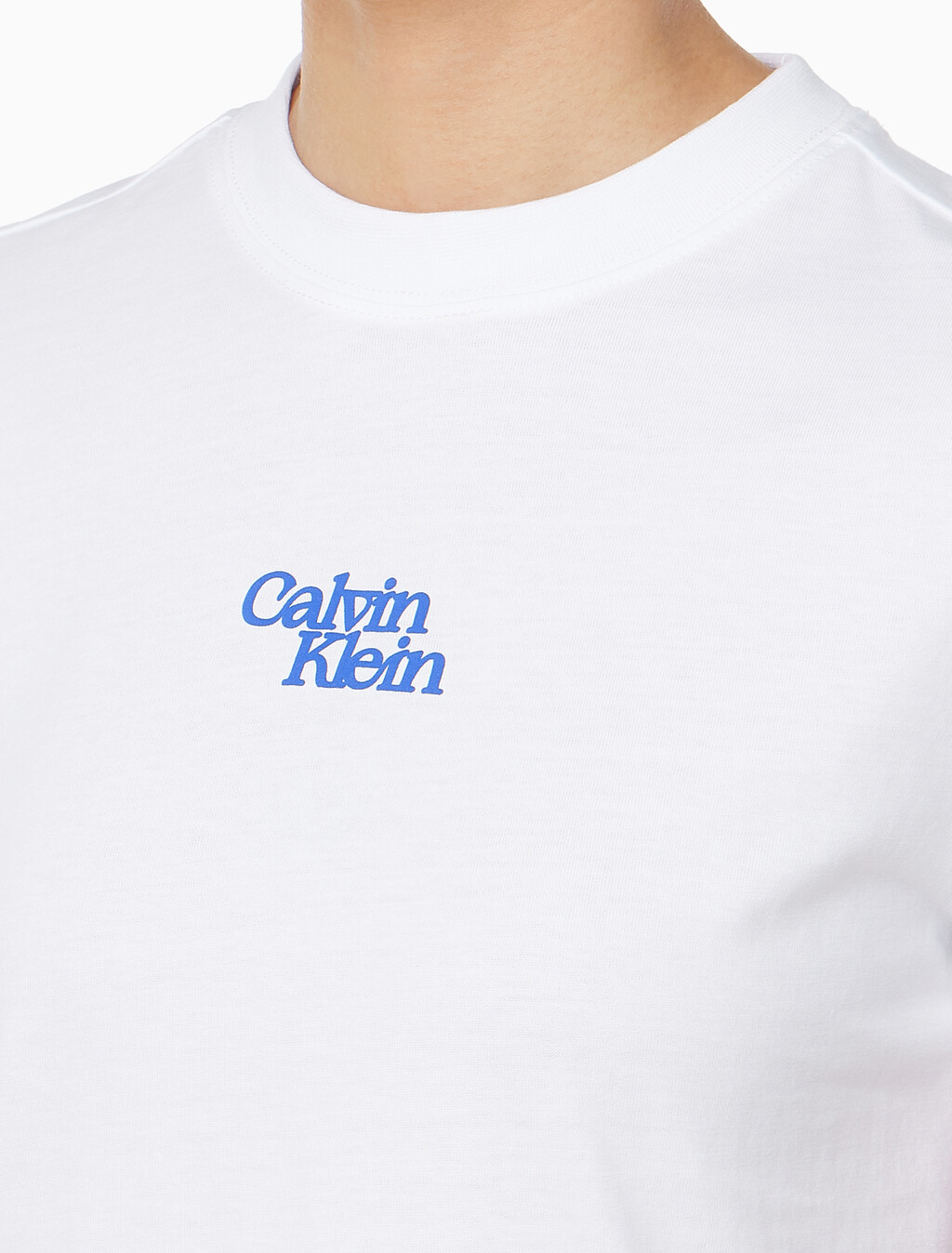 Buy 여성 플럭 로고 반팔 티셔츠 in color BRILLIANT WHITE