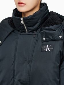 Buy 여성 아카이브 오버사이즈 후디 보머 패딩 in color CK BLACK