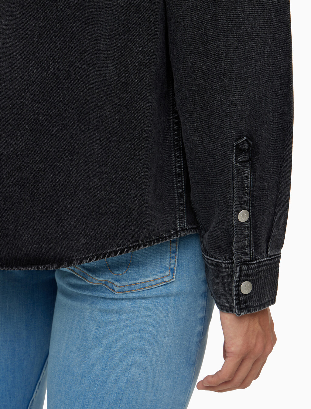 Buy 남성 릴렉스핏 데님 셔츠 in color WASHED BLACK LOGO LACE