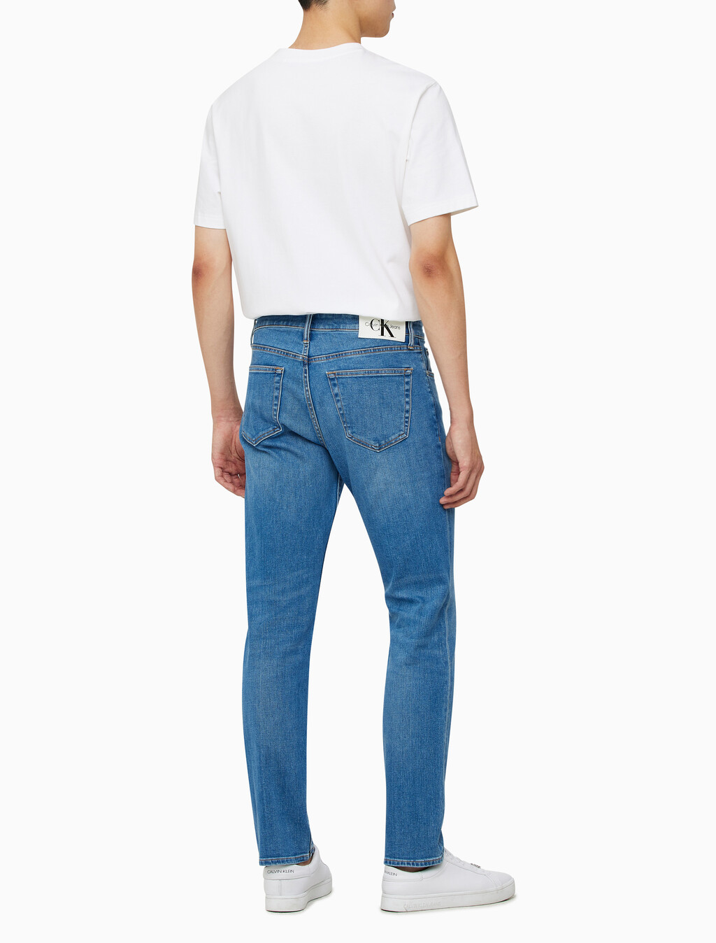 Buy 남성 어센틱 스트레이트핏 미드블루 37.5 기능성 데님 in color CHALKY BLUE