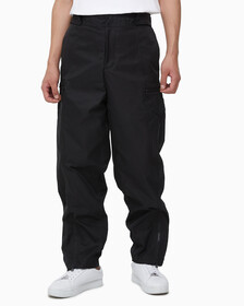 Buy 남성 지퍼 카코 팬츠 in color CK BLACK