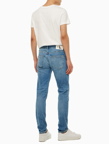 Buy 남성 모던 테이퍼핏  미드블루 이탤리언 데님 in color MID BLUE BACK EMBRO