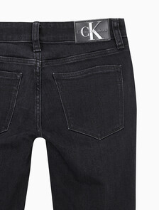 Buy 여성 바디핏 5 포켓 앵클 블랙 데님 in color WASHED BLACK LOGO LACE