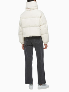 Buy 여성 볼륨 넥 크롭 다운 푸퍼 in color WHITE