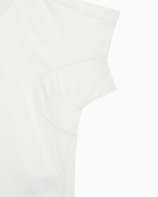 Buy 여성 슬림핏 숏 슬리브 티셔츠 in color WHITE