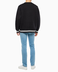 Buy 남성 바시티 스웨터 in color CK BLACK