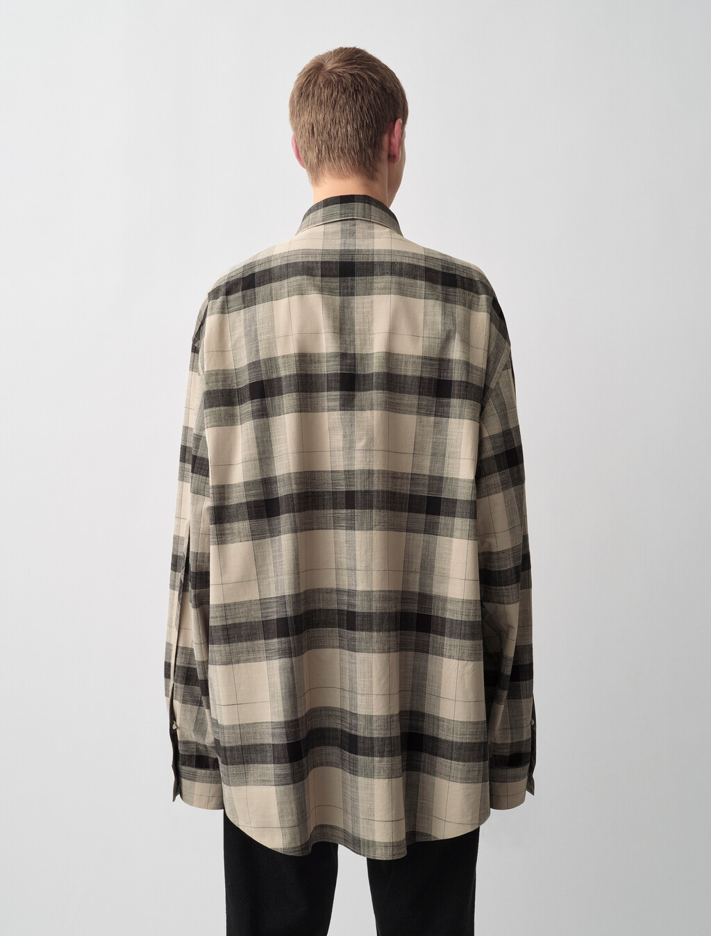 Buy TYSON MENS WOVEN in color BLACK