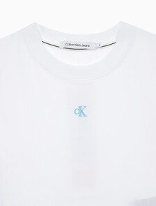 Buy 여성 그래픽 베이비핏 크롭 반팔 티셔츠 in color BRIGHT WHITE