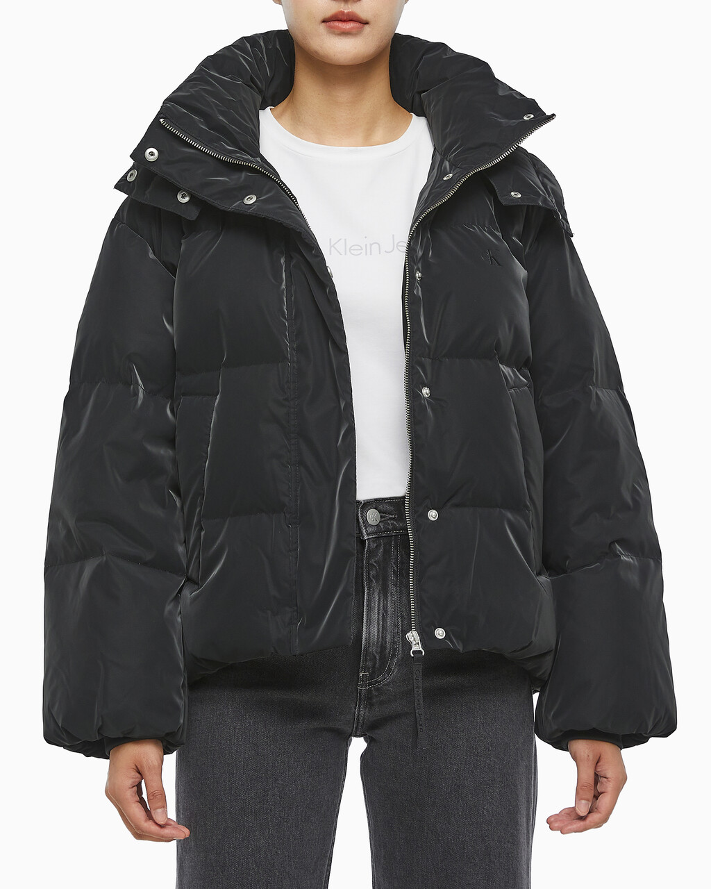 Buy 여성 디터쳐블 후디 다운 푸퍼 in color CK BLACK