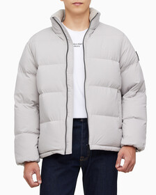 Buy 남성 레귤러핏 스탠드 카라 숏 다운 푸퍼 재킷 in color GREY
