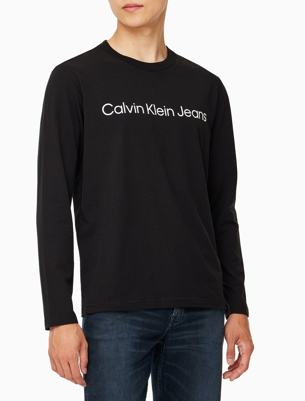 Buy 남성 릴렉스핏 인스티튜셔널 로고 긴팔 티셔츠 in color CK BLACK