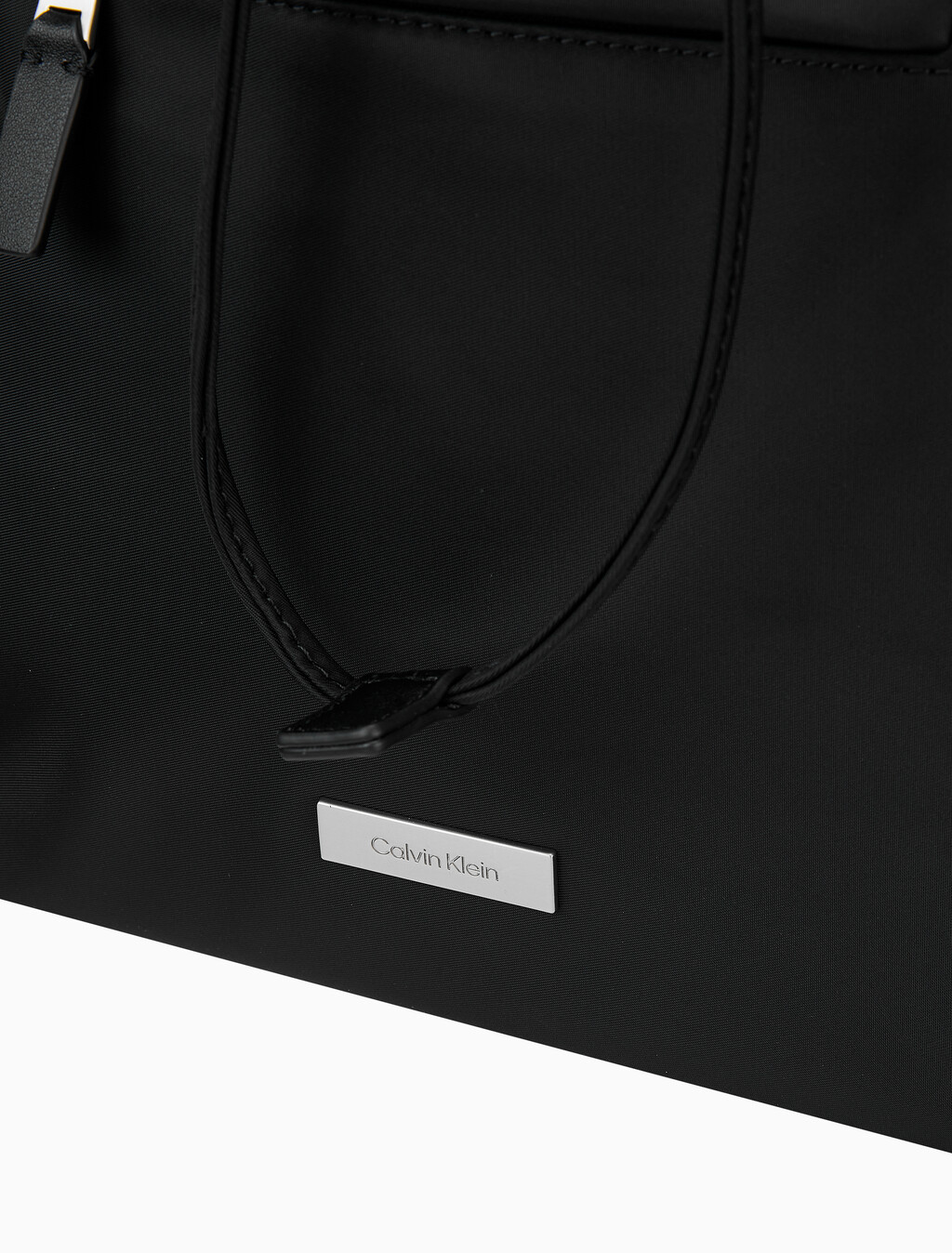 Buy 남성 슬릭 나일론 드로우 스트링 백팩 in color BLACK