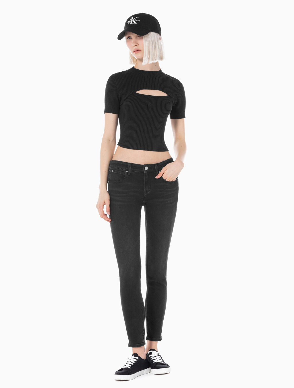 Buy 여성 바디핏 5포켓 앵클 블랙 데님 in color WASHED BLACK LOGO LACE