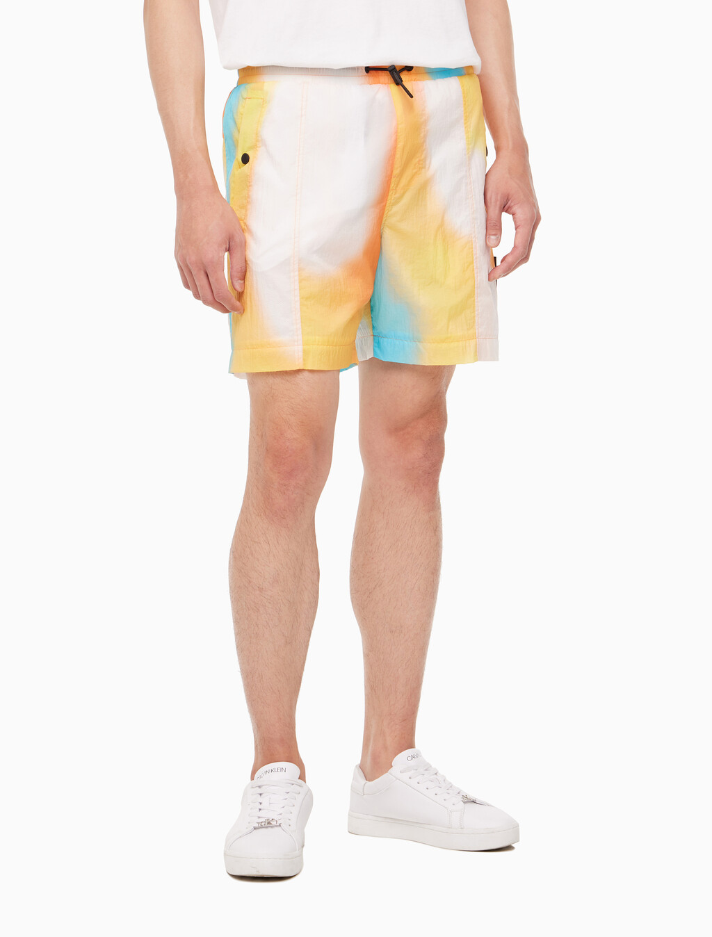 Buy 남성 올오버 그래픽 프린트 쇼츠 in color ANCIENT WHITE/EGGSHELL