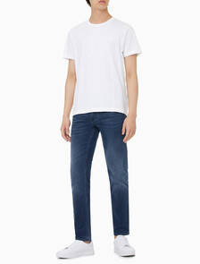 Buy 남성 레귤러핏 솔리드 CK 로고 반팔 티셔츠 in color BRIGHT WHITE