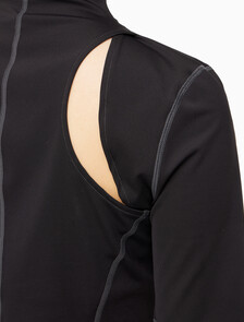 Buy 여성 밴드로고 하이넥 반팔 티셔츠 in color CK BLACK