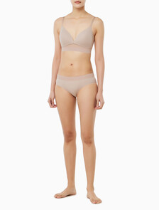 Buy 여성 인비져블 NSE 메쉬 트라이앵글 in color CEDAR