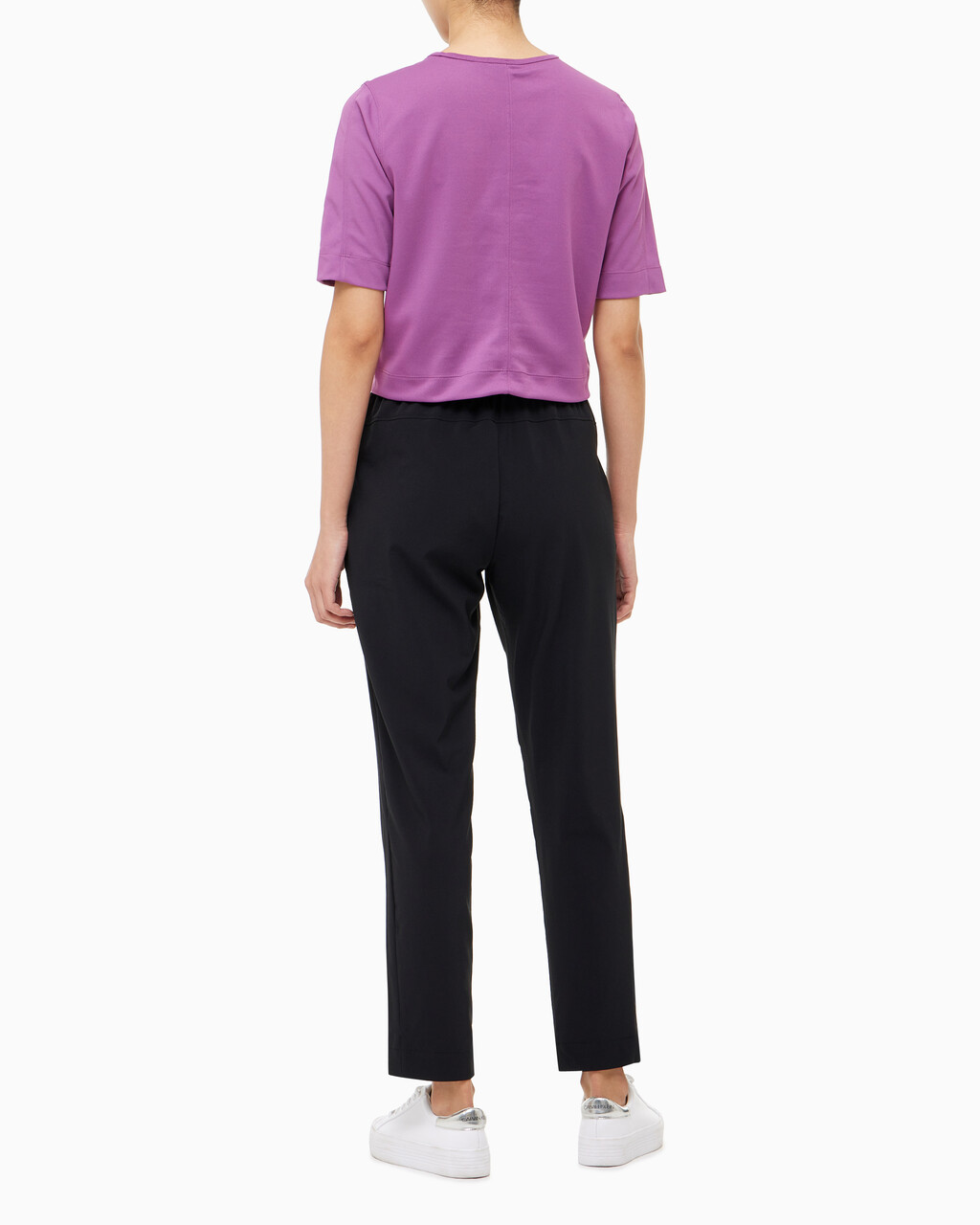 Buy 여성 박시 핏 에센셜 기능성 반팔 티셔츠 in color AMETHYST