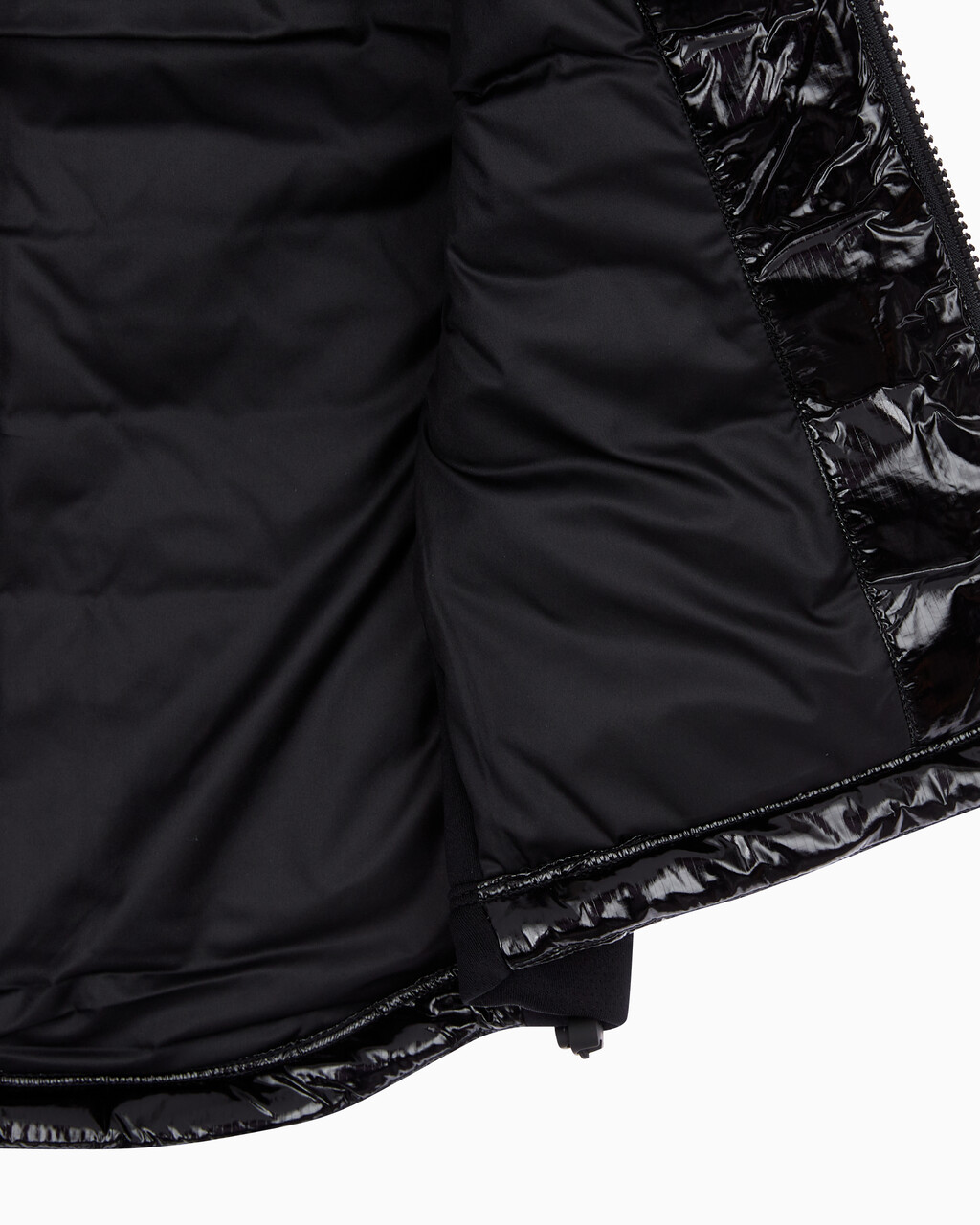 Buy 여성 슬림핏 다운 베스트 in color BLACK
