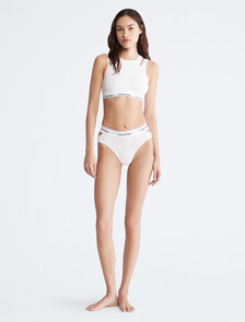 Buy 여성 모던 코튼 디컨스트럭티드 라인드 브라렛 in color WHITE