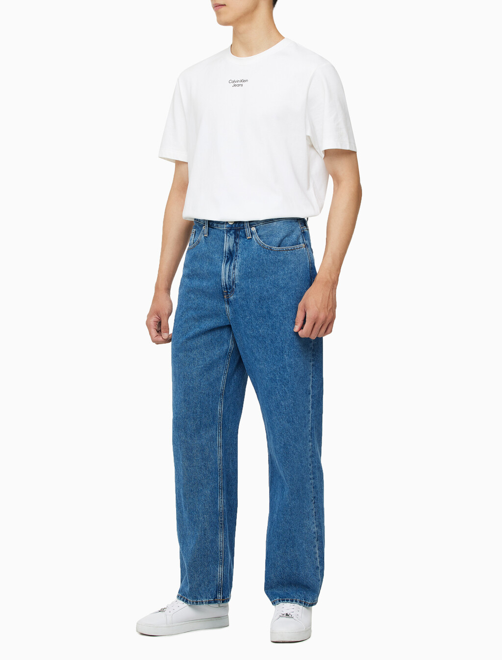 Buy 남성 와이드핏 미드블루 데님 in color MID BLUE BACK EMBRO