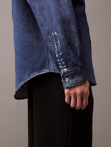 Buy 남성 롱슬리브 프린티드 데님 셔츠 in color STONEWASHED DENIM PRINT