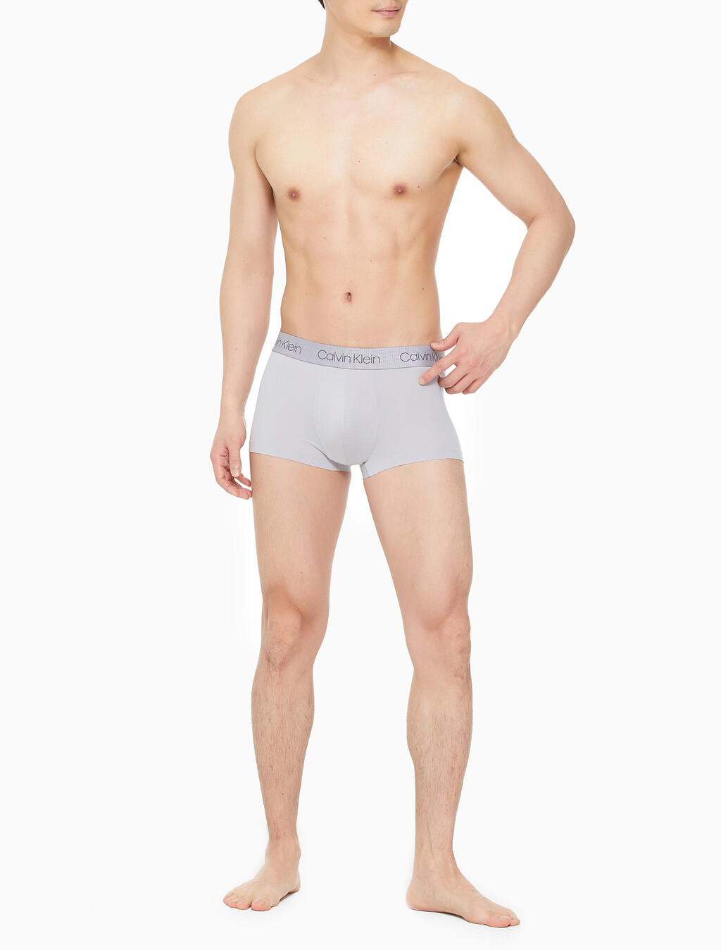 Buy 남성 에어 에프엑스 테크 마이크로 로우 라이즈 드로즈 in color SLEEK SILVER