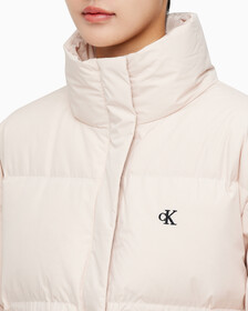 Buy 여성 숏 렝스 스탠드 카라 푸퍼 다운 재킷 in color PINK BEIGE