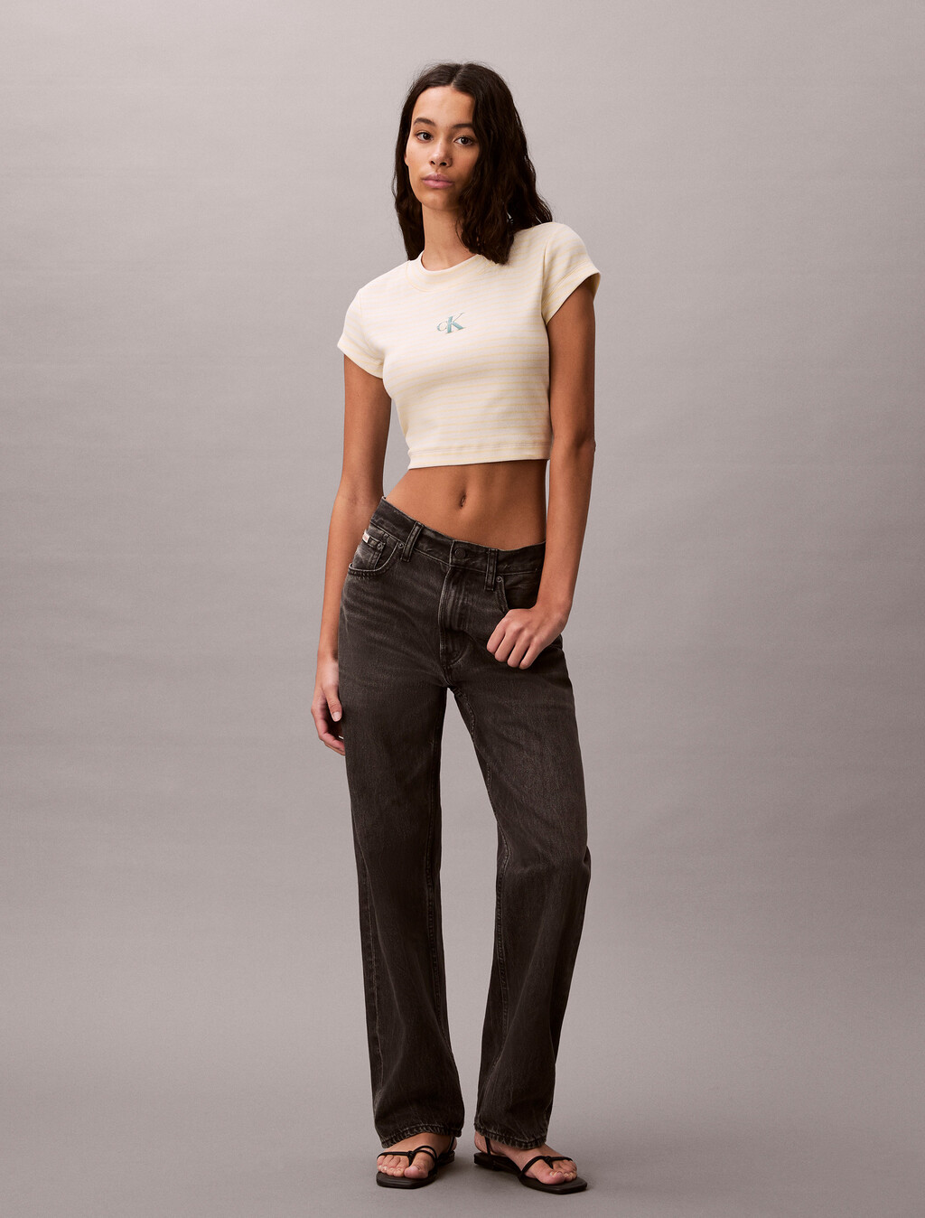 Buy 여성 스트라이프 모노로고 베이비립 티 in color Yellow