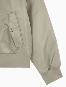 Buy 남성 히어로 봄버 자켓 in color KHAKI