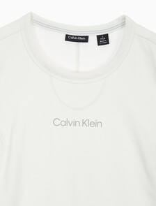 Buy 여성 슬림핏 숏 슬리브 티셔츠 in color WHITE