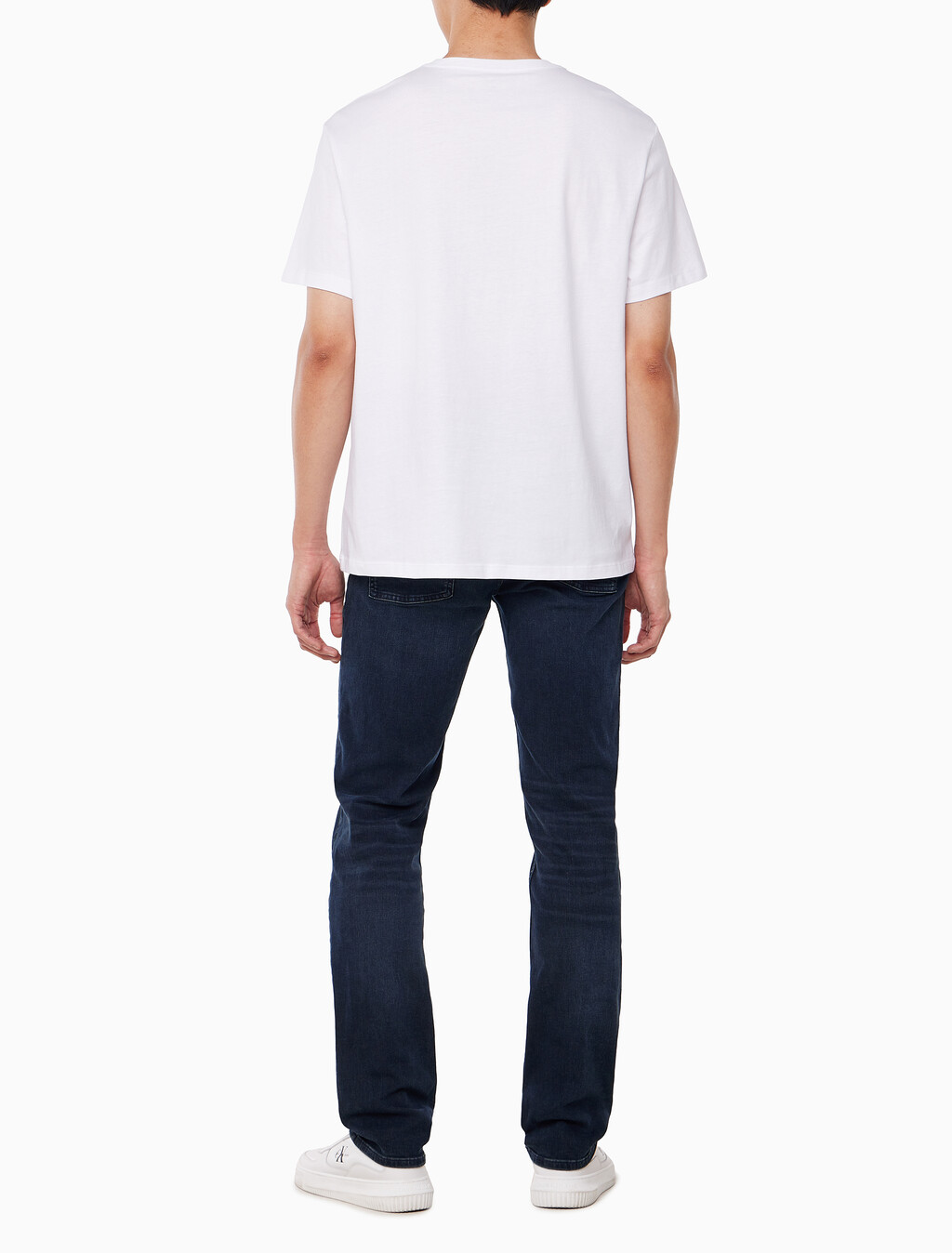 Buy 남성 레귤러핏 그래픽 워시 반팔 티셔츠 in color BRILLIANT WHITE