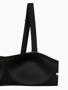 Buy 여성 퍼펙틀리 핏 반도 브라 스트랩리스 in color BLACK