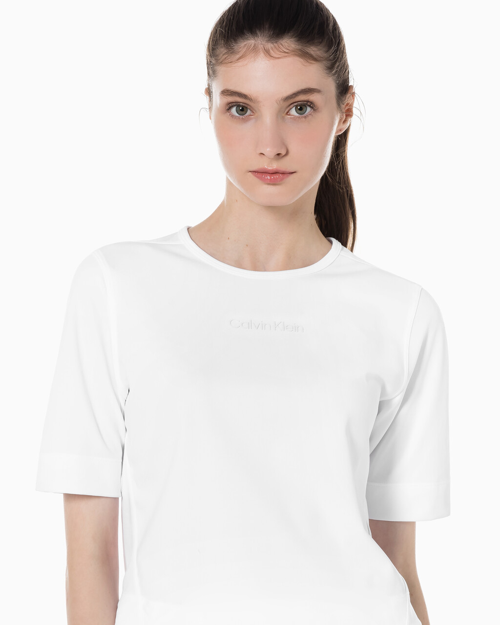 Buy 여성 박시 핏 에센셜 기능성 반팔 티셔츠 in color BRIGHT WHITE
