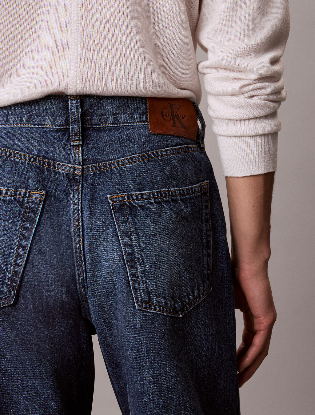 Buy 90S 테이퍼핏 진 in color Blue Black 