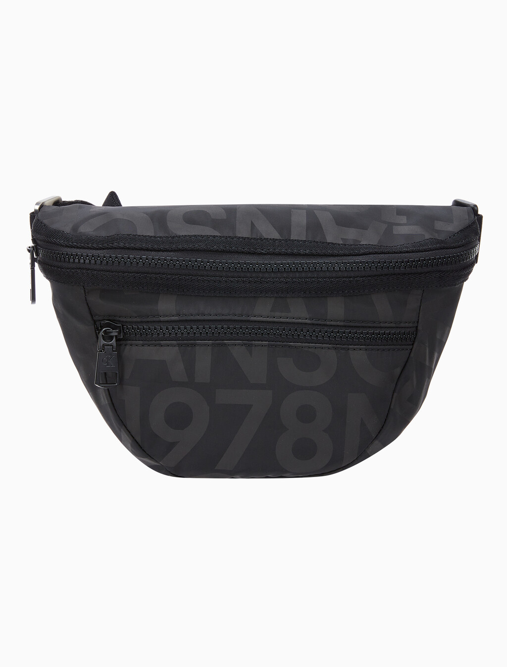 Buy 남성 CKJ 리버시블 지퍼 새들백 in color BLACK