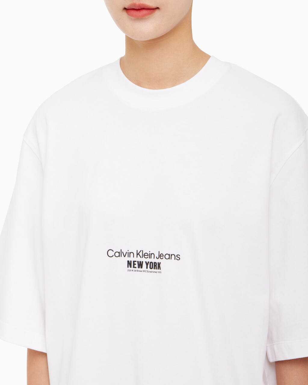 Buy 여성 모션 프로럴 티셔츠 원피스 in color BRIGHT WHITE