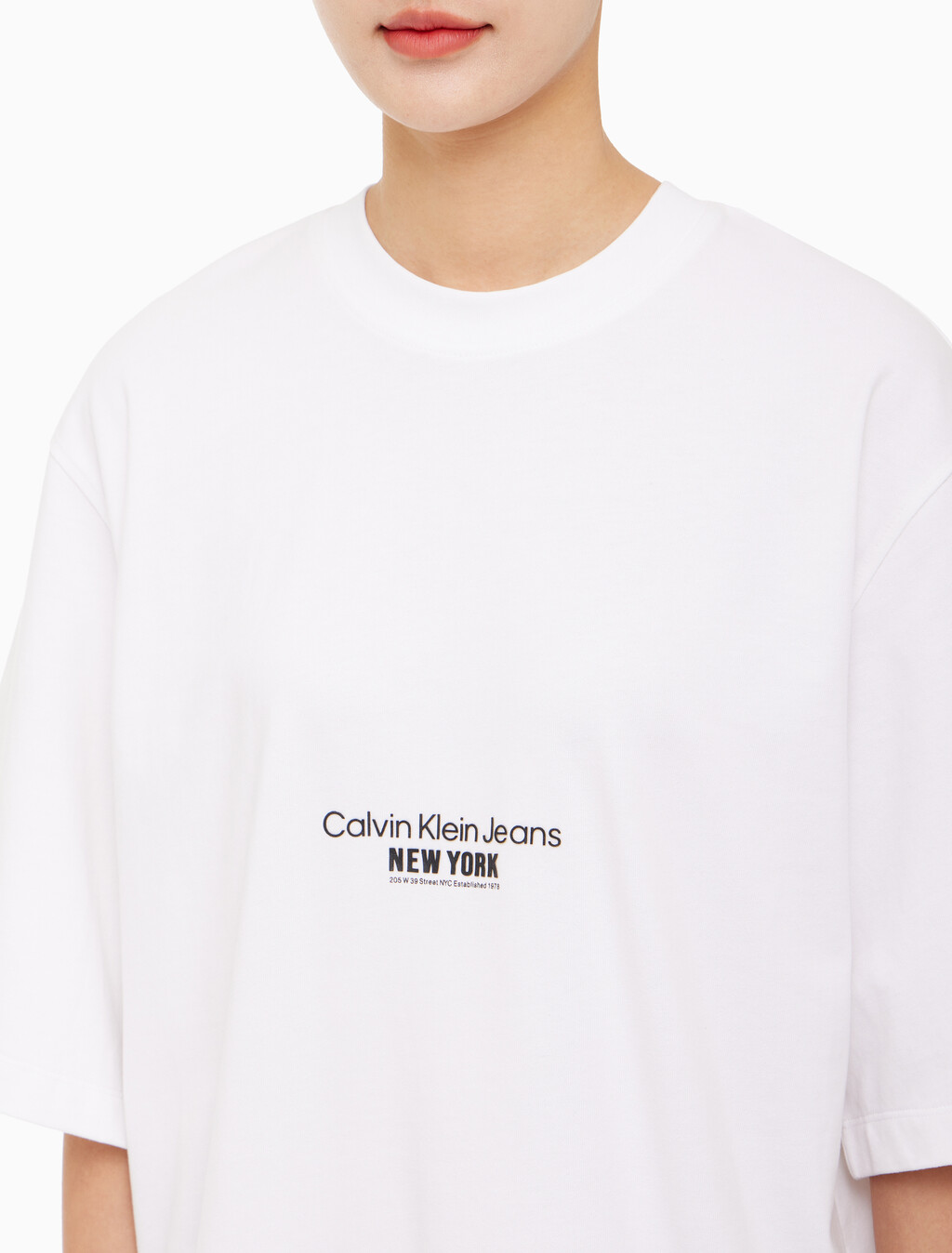 Buy 여성 모션 프로럴 티셔츠 원피스 in color BRIGHT WHITE
