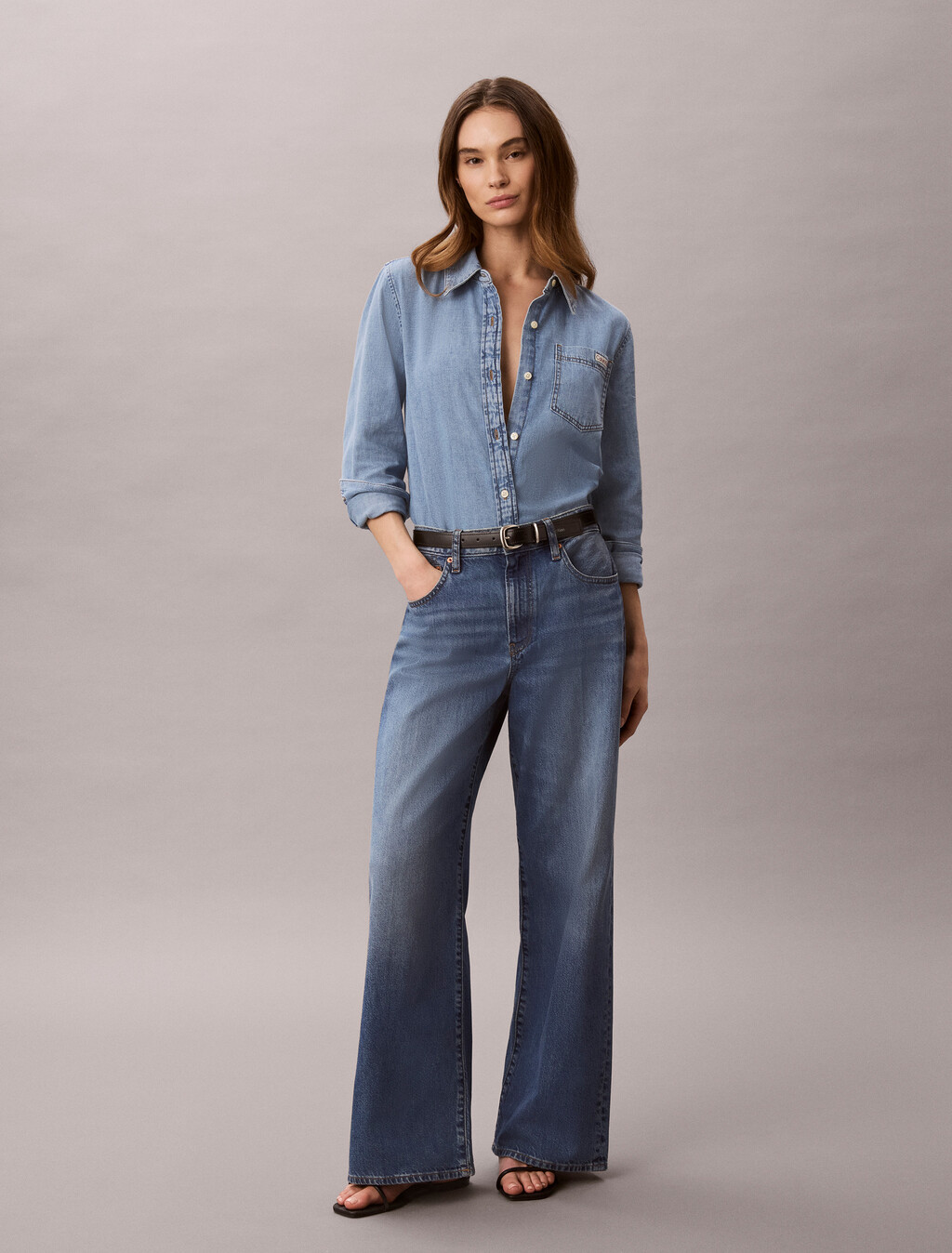Buy 여성 와이드레그 리넨 데님 in color Light Blue