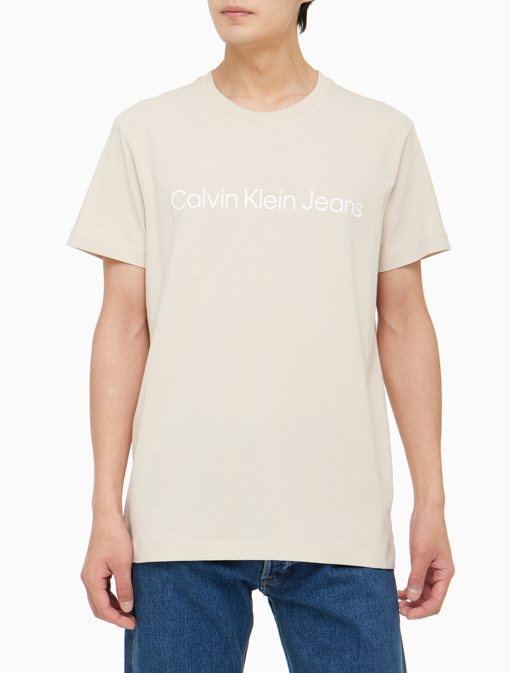 Buy 남성 레귤러핏 인스티튜셔널 로고 스트레치 반팔 티셔츠  in color CLASSIC BEIGE