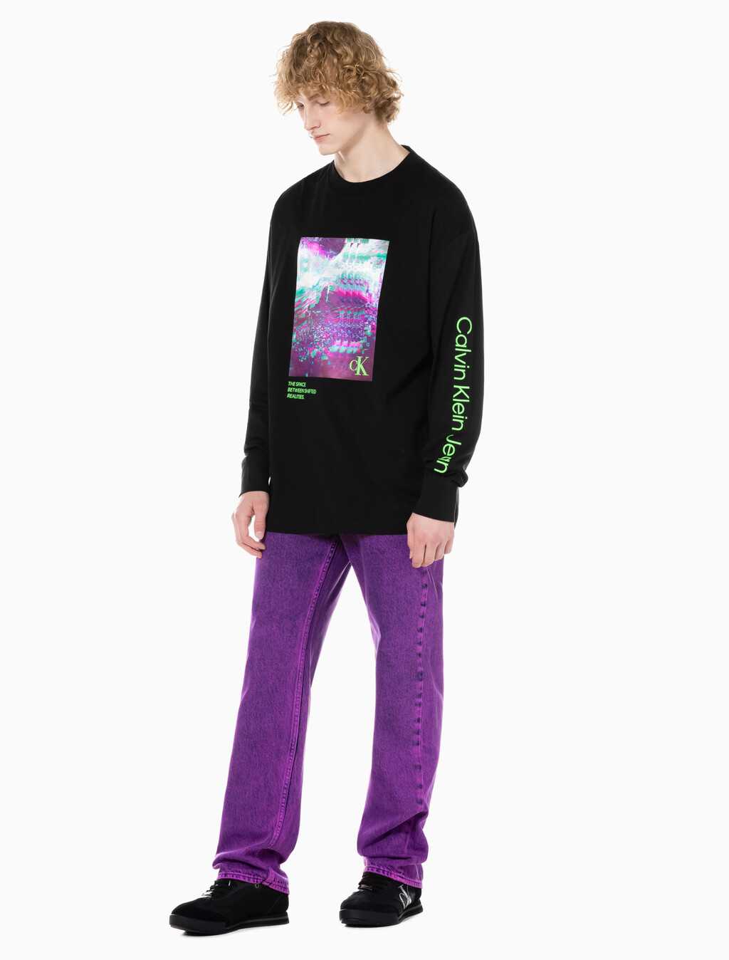 Buy 남성 90's 스트레이트핏 하이퍼 핑크 컬러 데님 in color MID BLUE BACK EMBRO